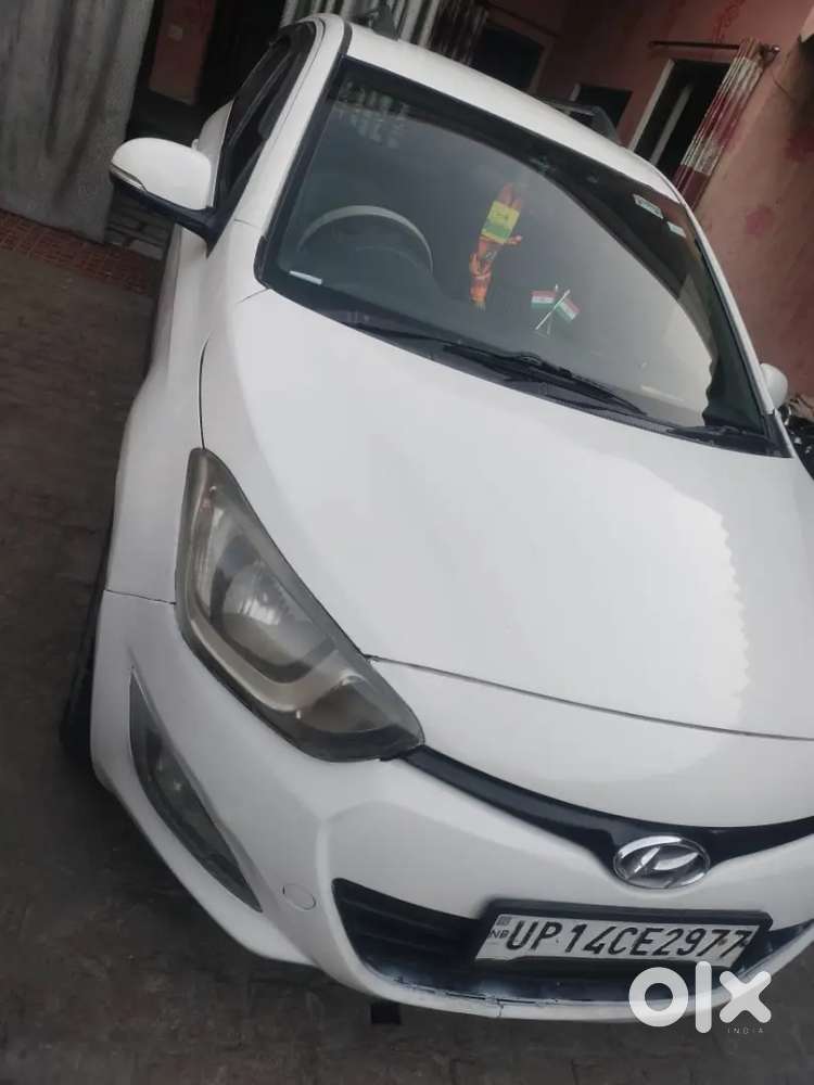 I-20 Sportz Top Model ,up 11 Sharanpur Transfer