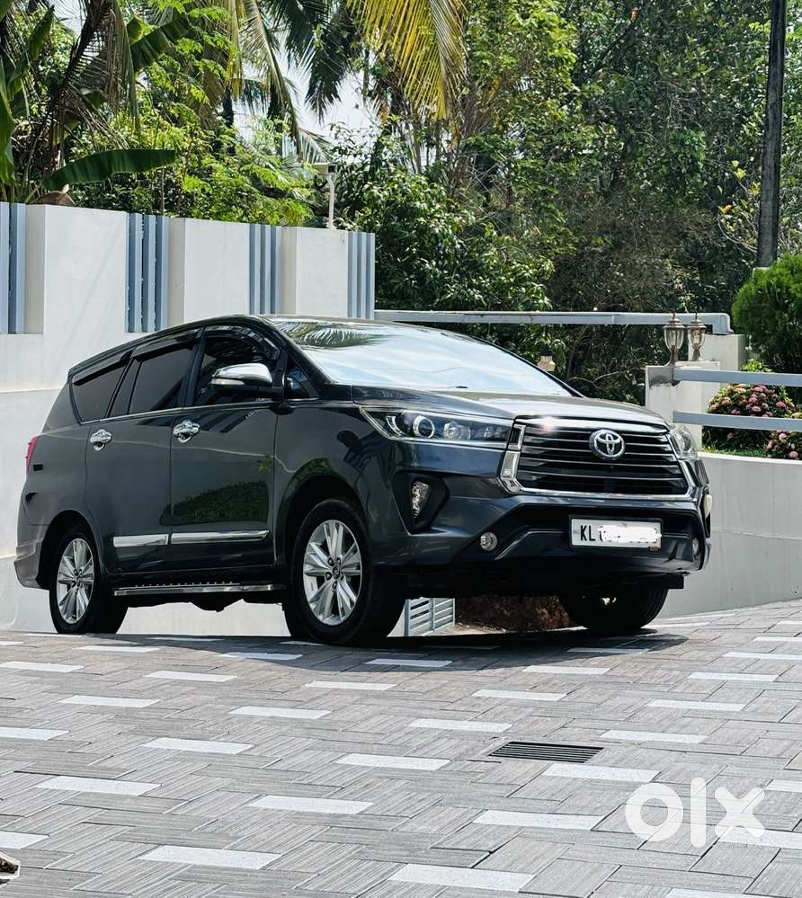 Toyota Innova Crysta 2.8 Z, 2016, Diesel