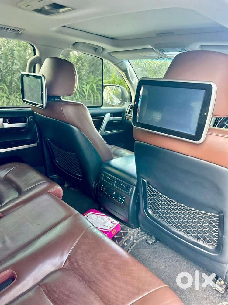 Toyota Innova Crysta