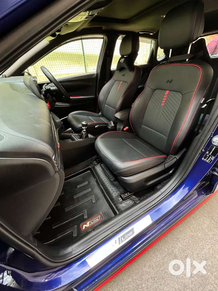 I20 Nline N8  Thunder Blue Dual Tone Manual  Tastefully Maintained