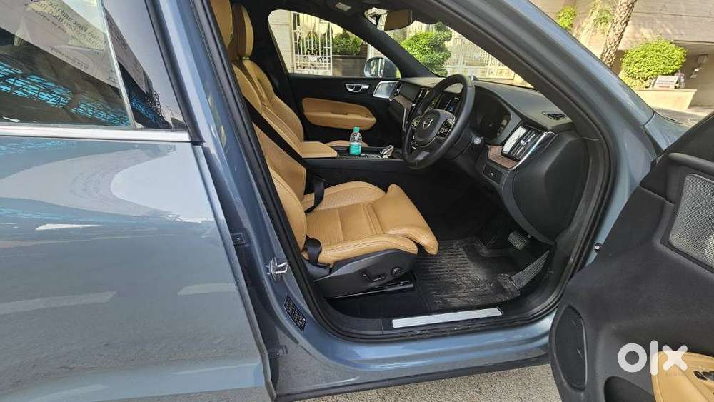 Volvo Xc60 Inscription D5, 2023, Petrol