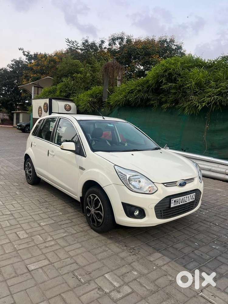 Ford Figo Petrol Car 2015