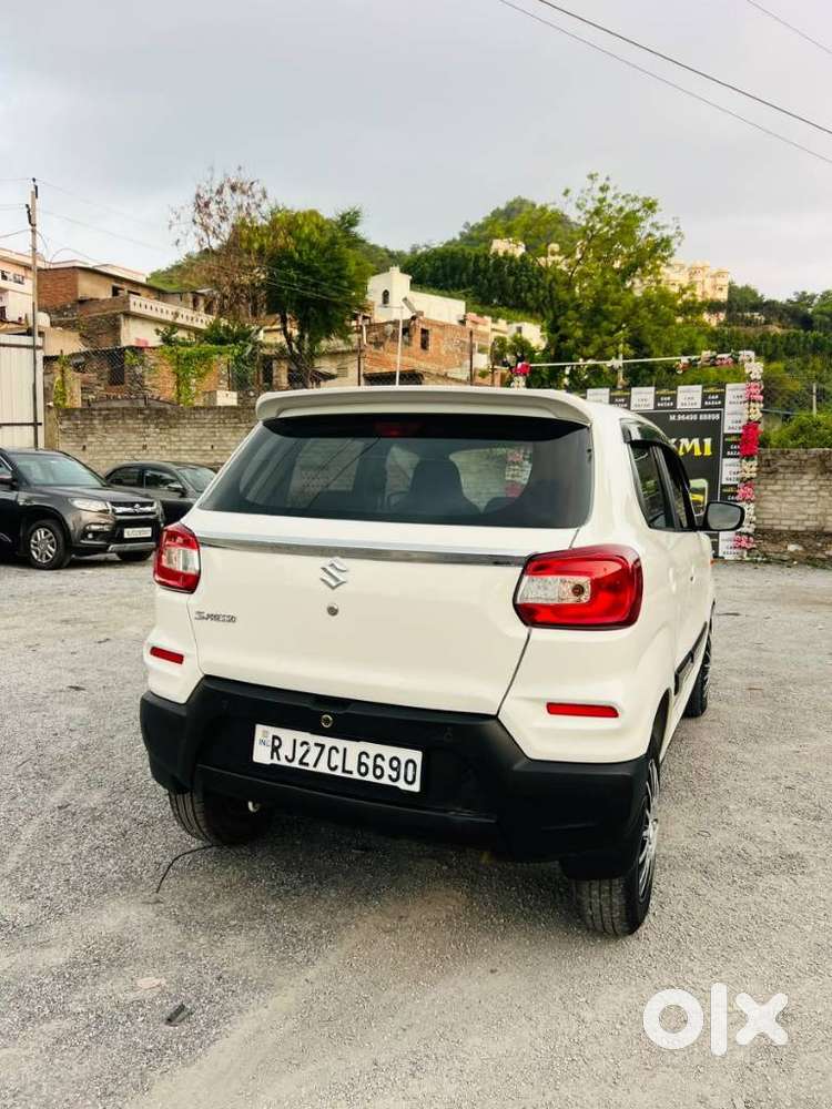 Maruti Suzuki S-presso Vxi Plus, 2022, Petrol