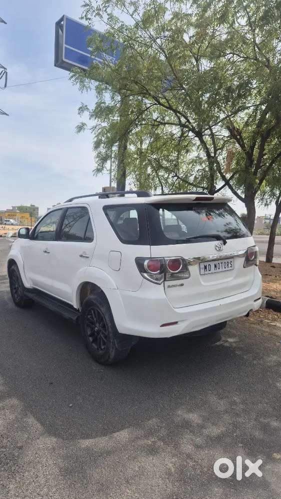 Toyota Fortuner 2015 Diesel 172000 Km Driven