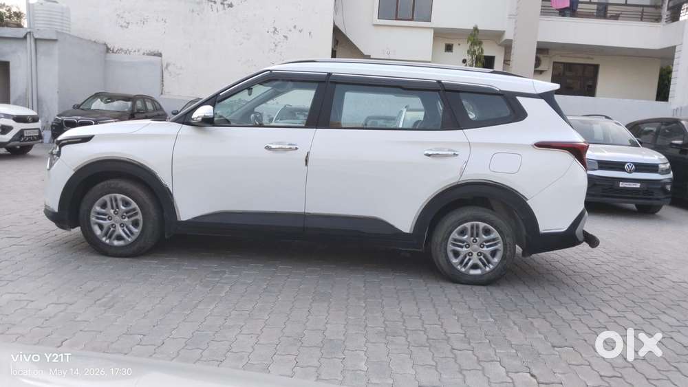 Kia Carens 1.4 Prestige 7 Str, 2023, Petrol