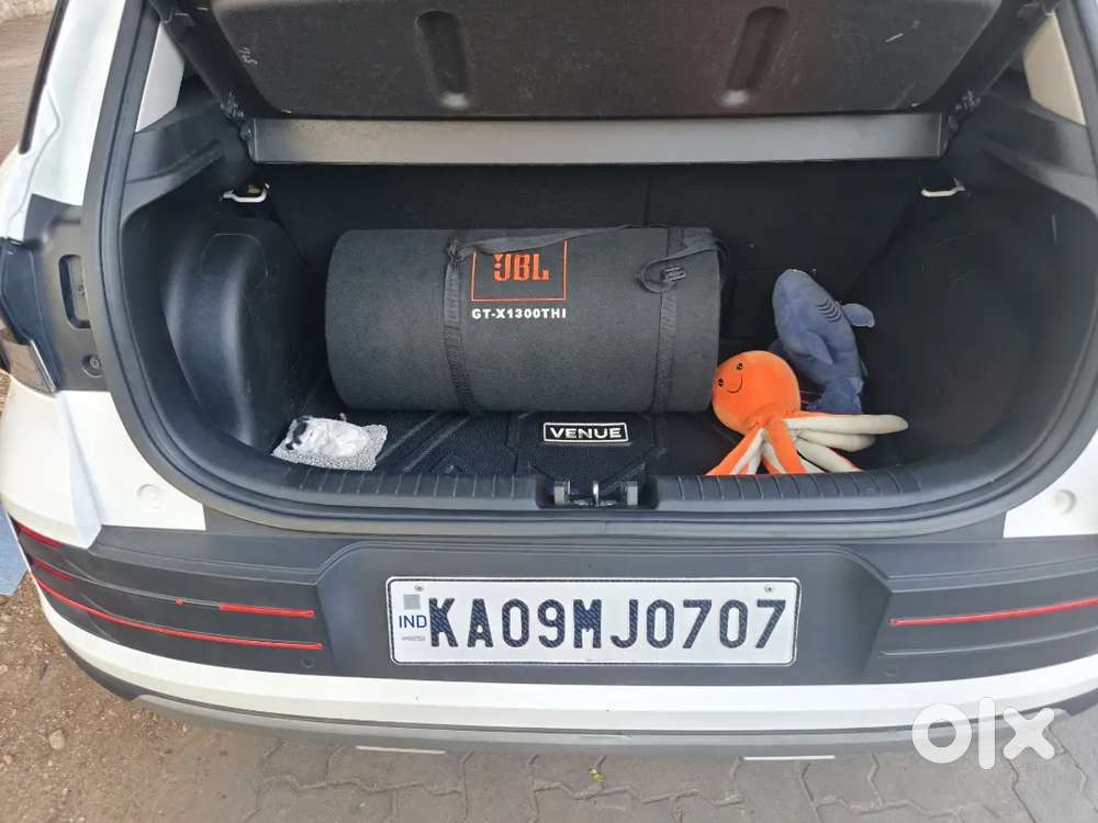 Hyundai Venue Se Petrol Manual 2024