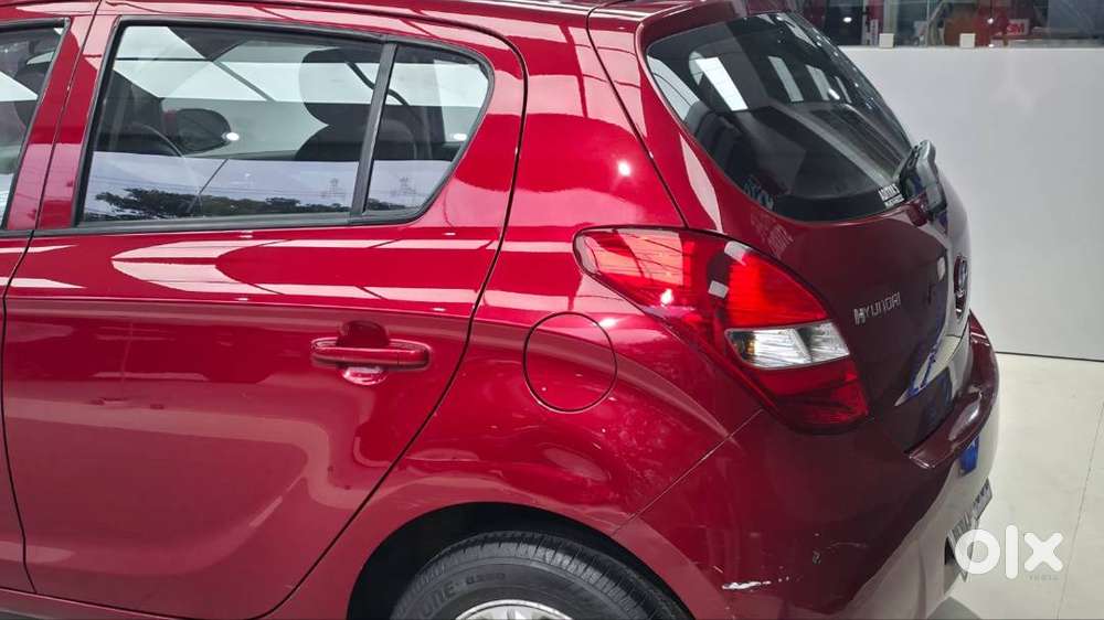 Hyundai I20 2011 Petrol 76500 Km Driven