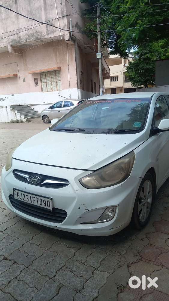 Hyundai Verna Fluidic 1.6 Vtvt Sx Opt, 2011, Diesel