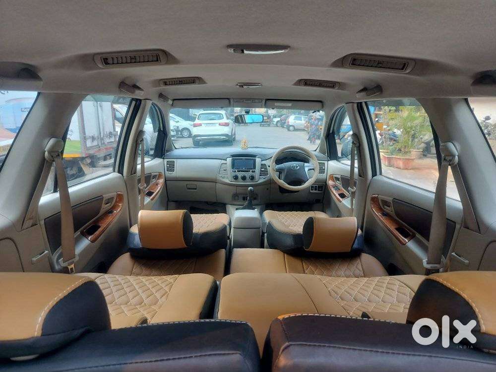Toyota Innova 2.5 Gx 8 Seater Limited Edition, 2013, Diesel