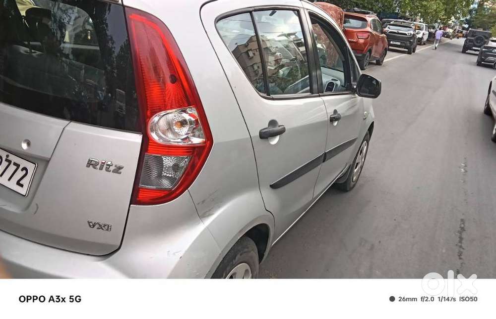 Maruti Suzuki Ritz Vxi, 2013, Petrol