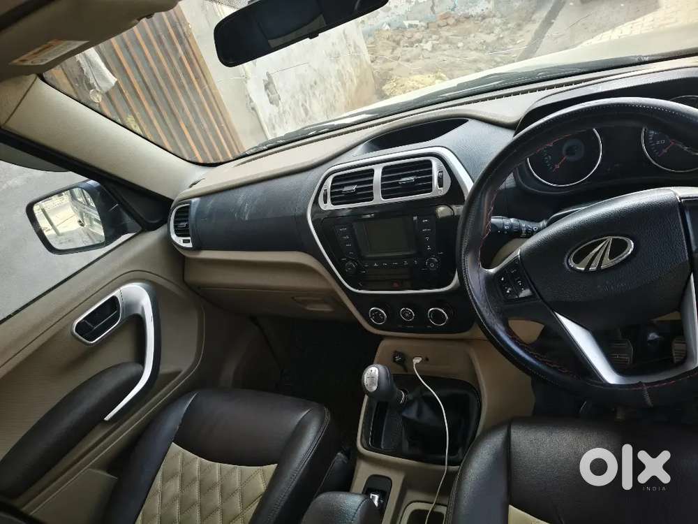 Mahindra Tuv 300 2016