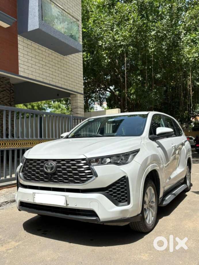 Toyota Innova Hycross 2.0 Vx Hybrid 7 Str, 2023, Cng & Hybrids