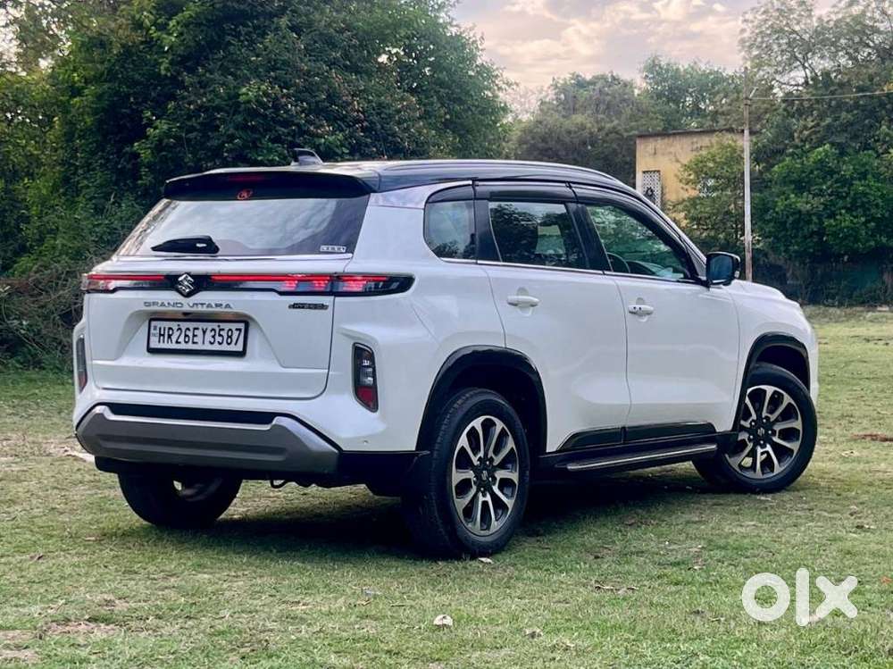 Maruti Suzuki Grand Vitara 1.5 Alpha Plus Intelligent Hybrid Ecvt, 2..