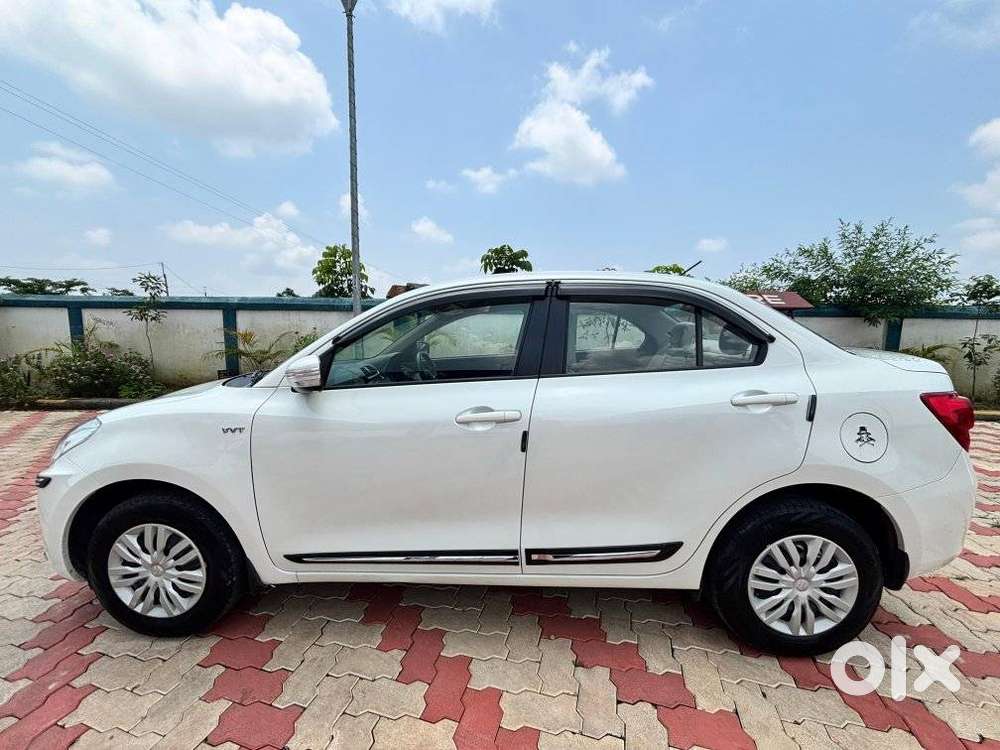 Maruti Suzuki Dzire 1.2 Vxi, 2019, Petrol