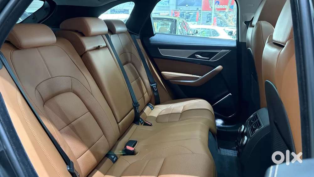 Jaguar F-pace, 2023, Petrol