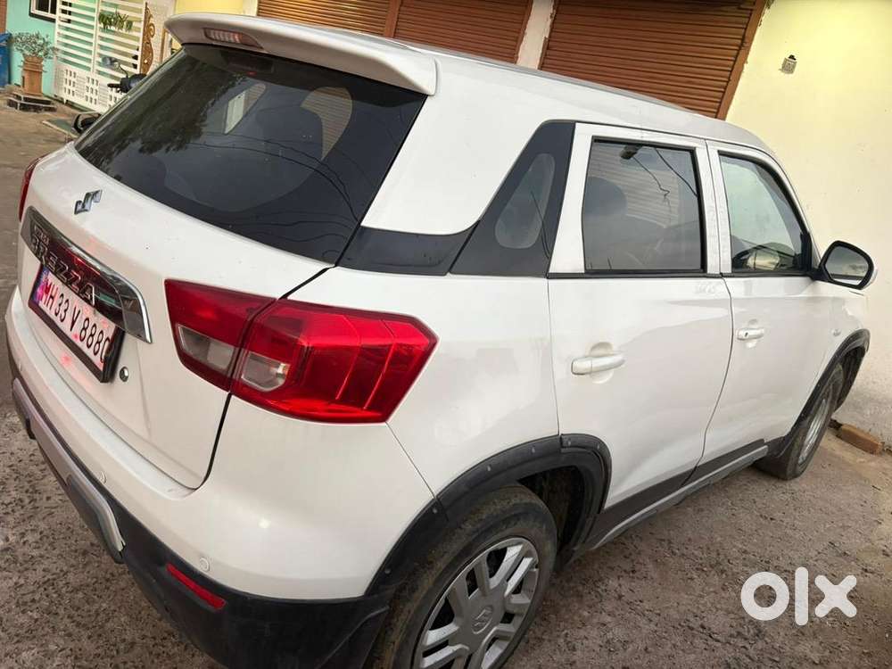 Maruti Suzuki Brezza Diesel Good Condition , Company Mainten