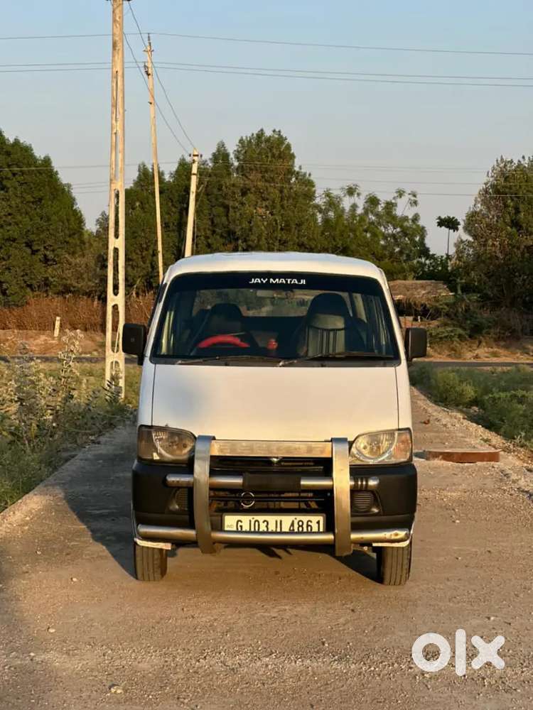 Maruti Suzuki Eeco 2017 2nd Owner Cng & Petrol 110000 Km Driven