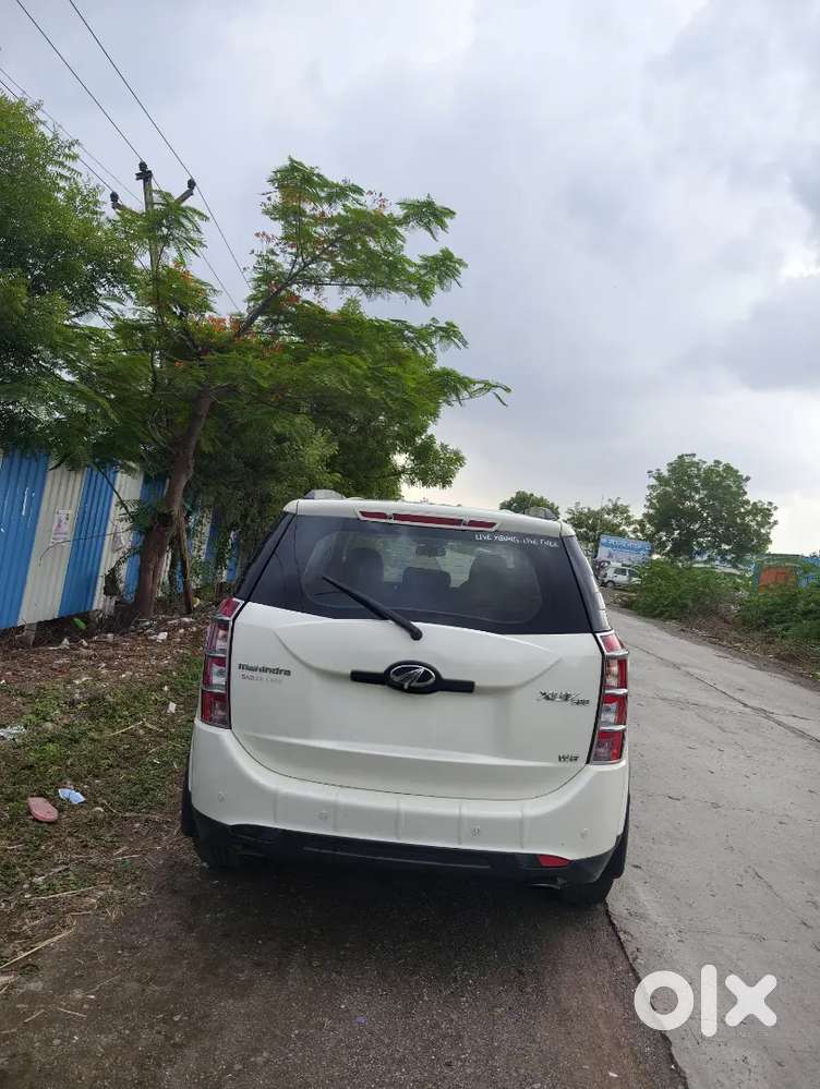 Mahindra Xuv500 2015