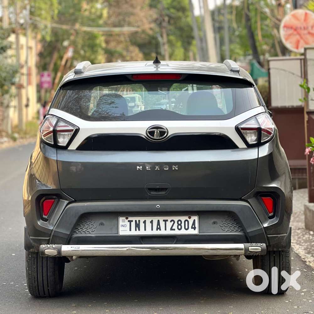 Tata Nexon 1.2 Revotron Xma Amt (s), 2020, Petrol