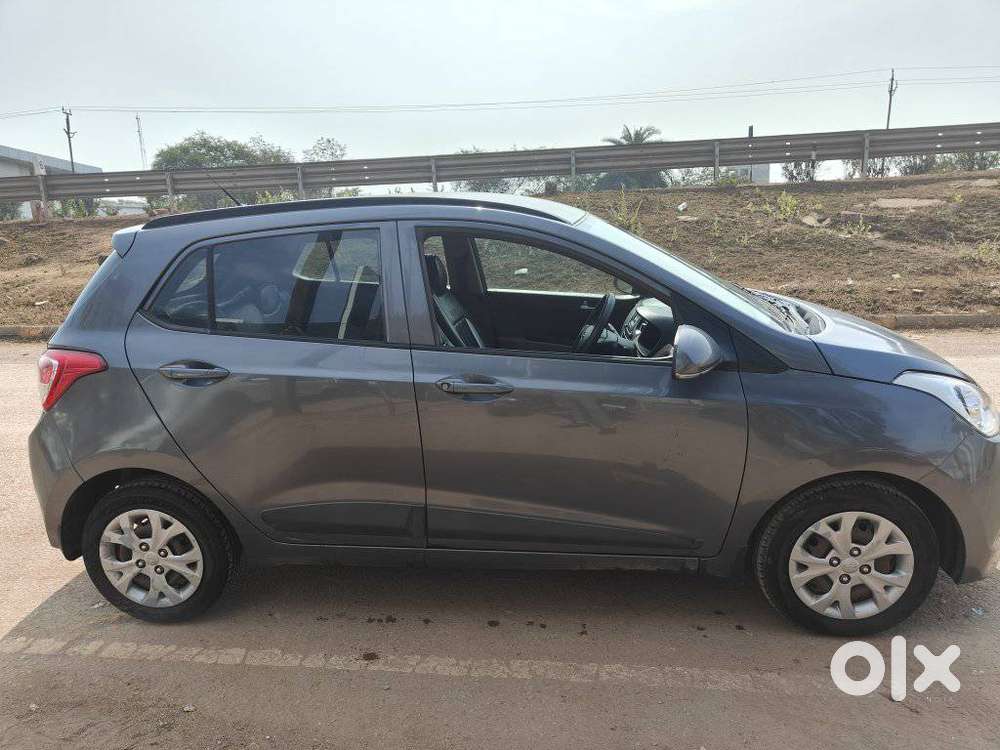 Hyundai Grand I10 2013-2016 Sportz, 2016, Petrol
