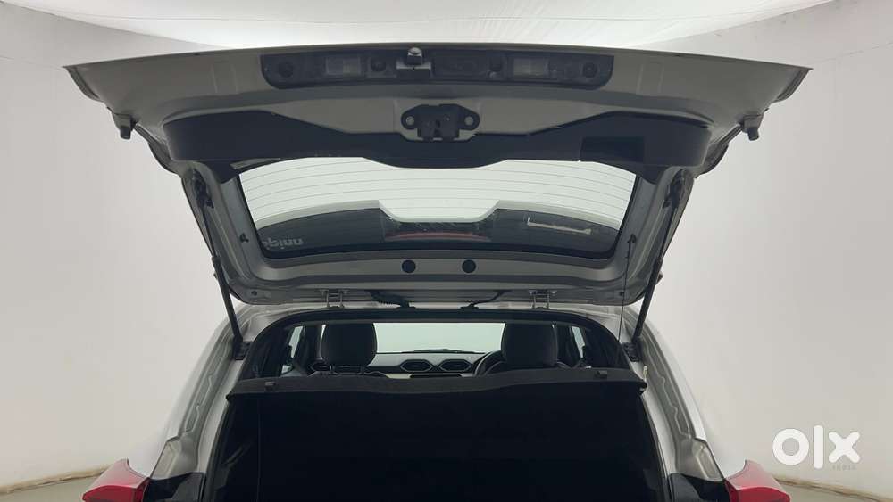 Nissan Magnite 1.0 Xv, 2021, Petrol