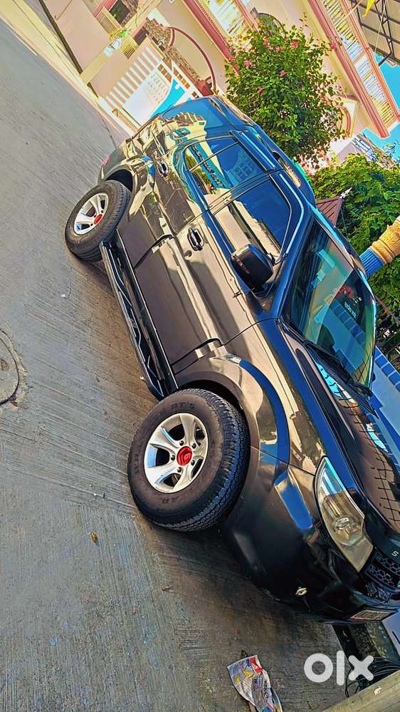 Tata Safari Storme, 2014, Diesel