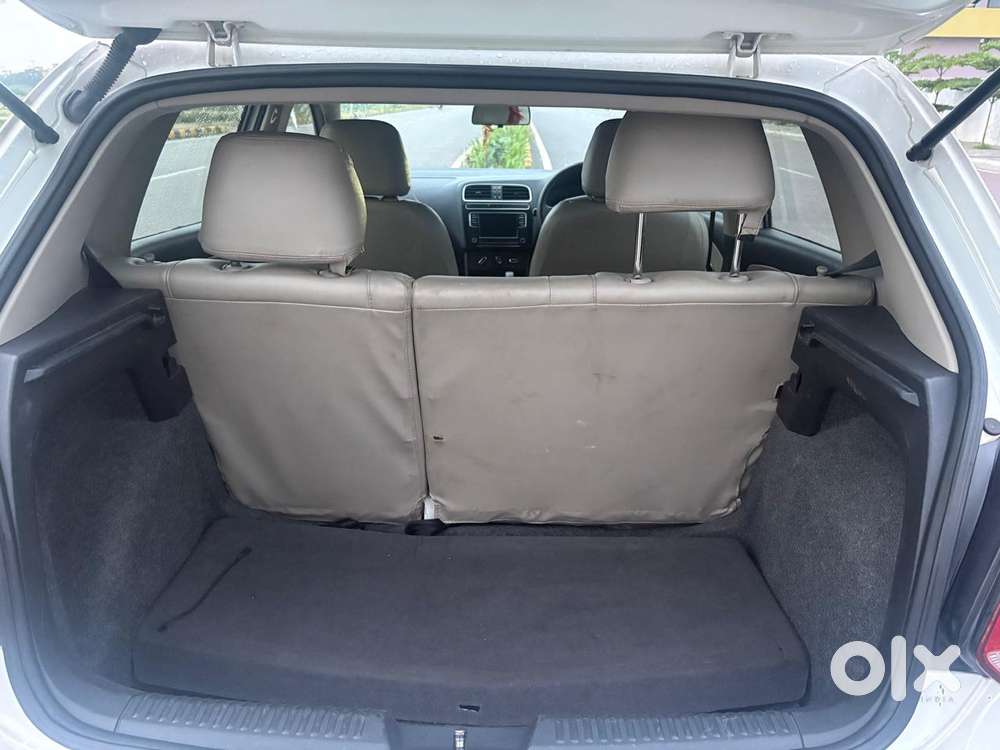 Volkswagen Polo Petrol Highline 1.6l, 2011, Petrol