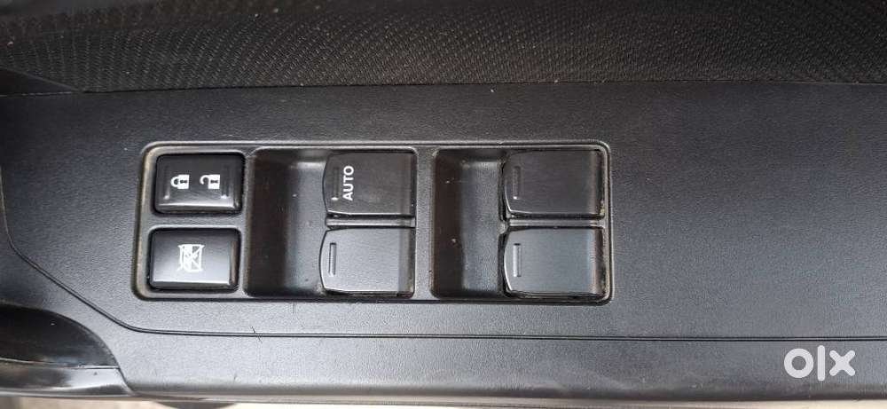 Maruti Suzuki Brezza 1.5 Vxi Smart Hybrid, 2021, Petrol