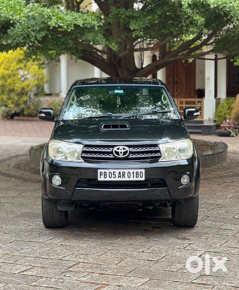 Toyota Fortuner 3.0 4x2 Mt, 2009, Diesel