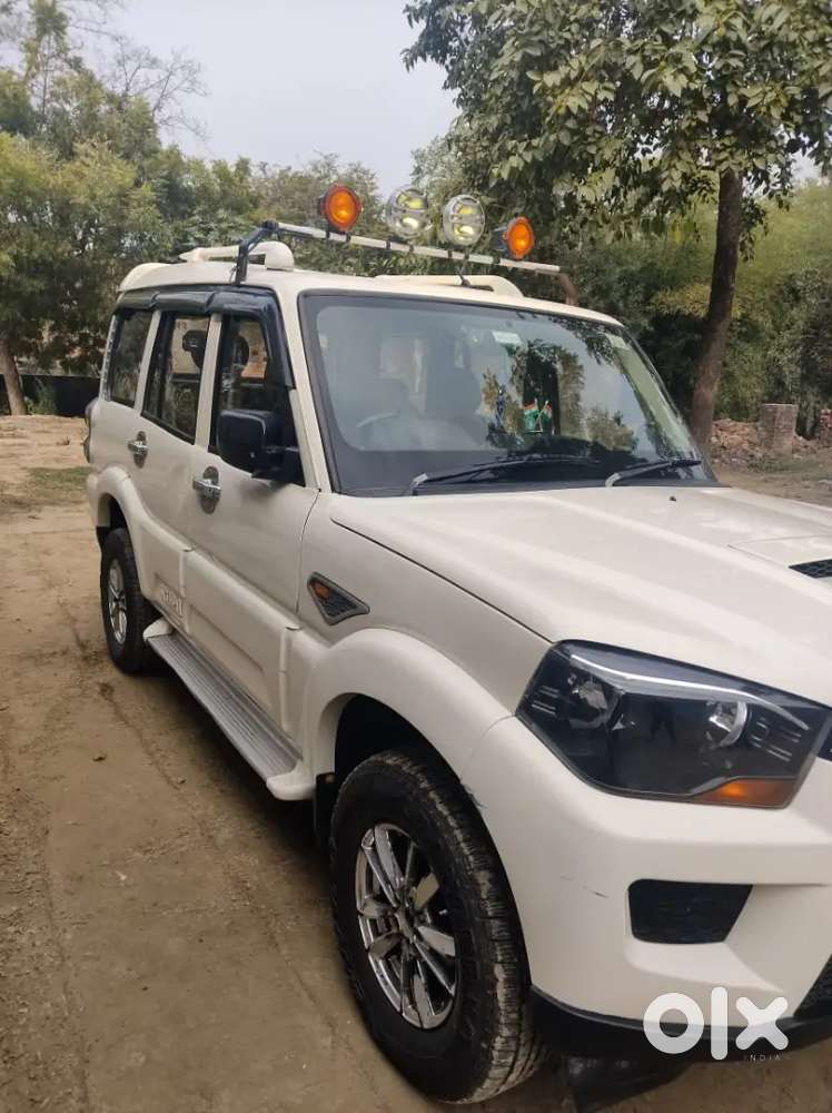 Mahindra Scorpio 2015 Diesel Well Maintained