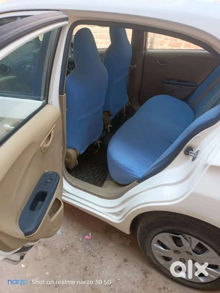 Honda Amaze 2015 Petrol Cng On Pepar Good Condition