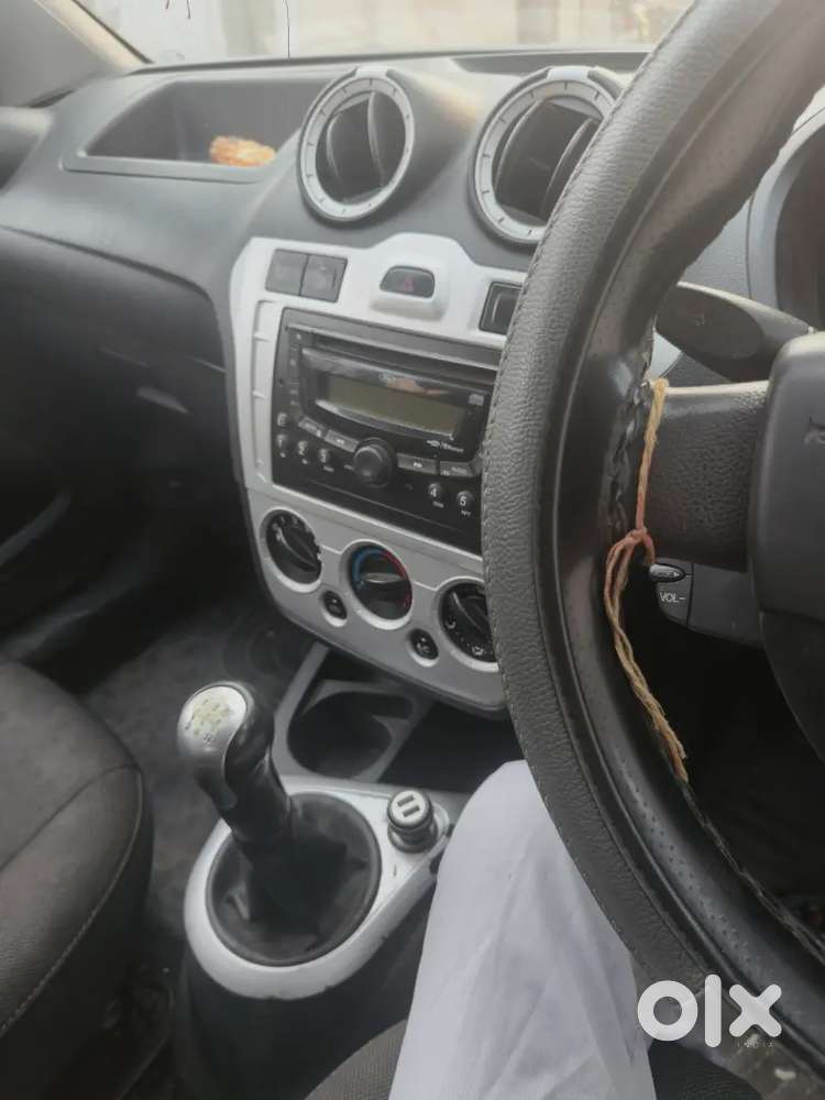 Ford Figo Diesel Zxi 2014 Car