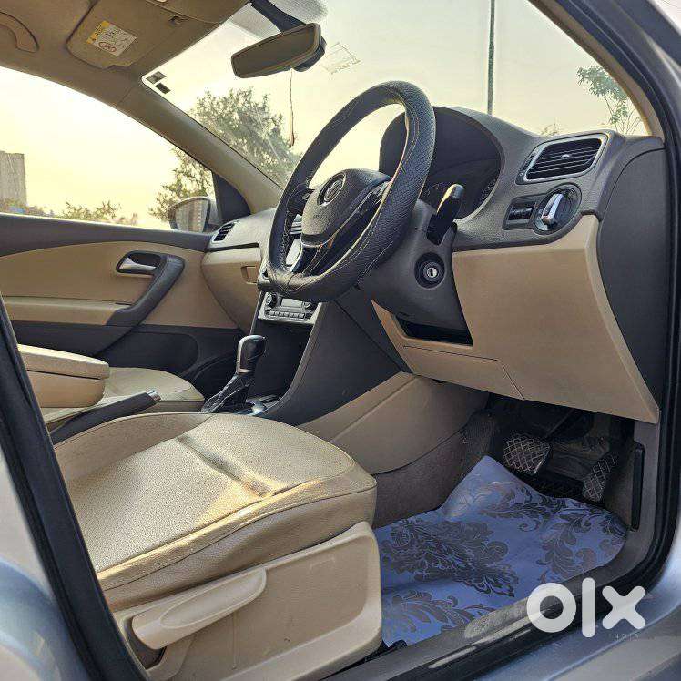 Volkswagen Vento 1.2 Highline Plus At 16 Alloy, 2017, Petrol