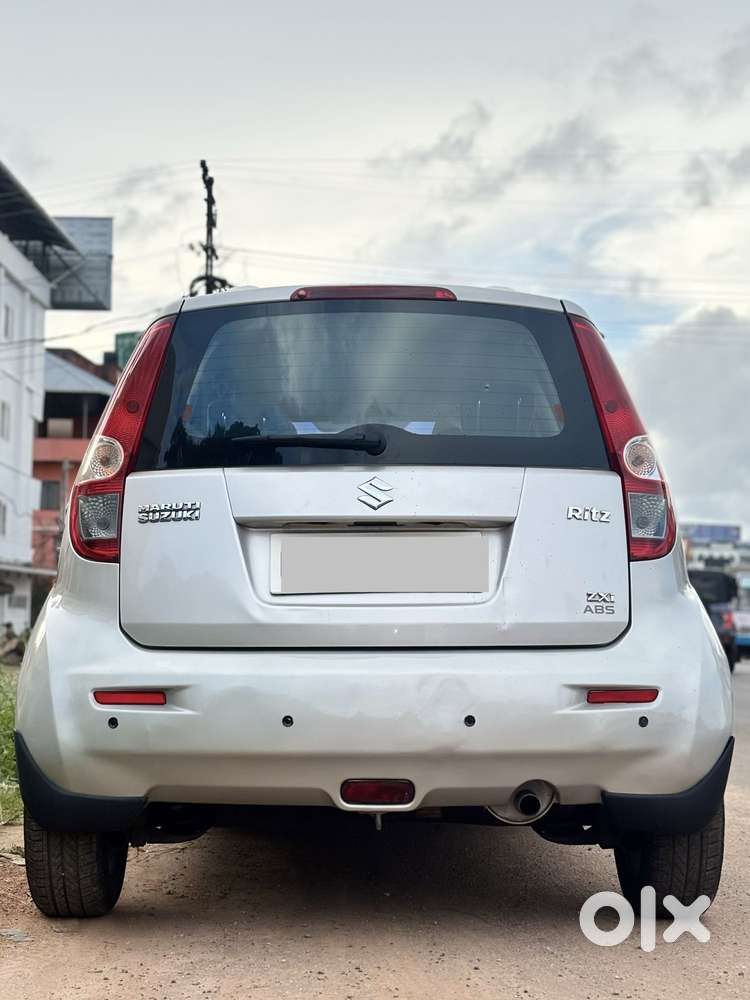 Maruti Suzuki Ritz Zxi Abs, 2011, Petrol