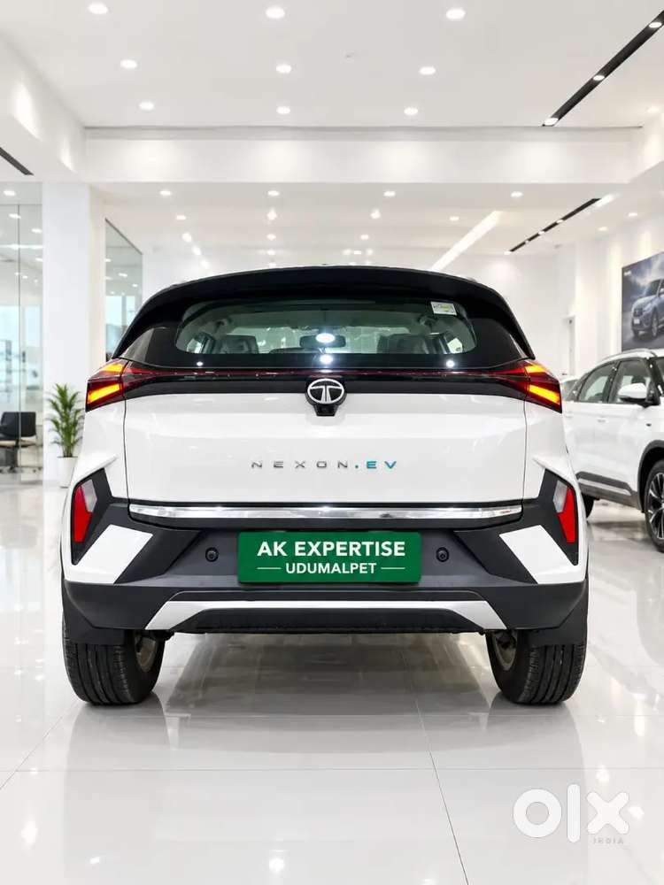 Tata Nexon Ev Creative Plus 2025