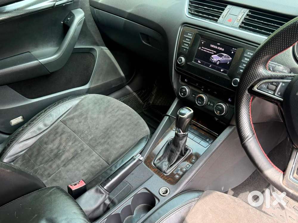 Skoda Octavia Elegance 1.8 Tsi At, 2015, Petrol