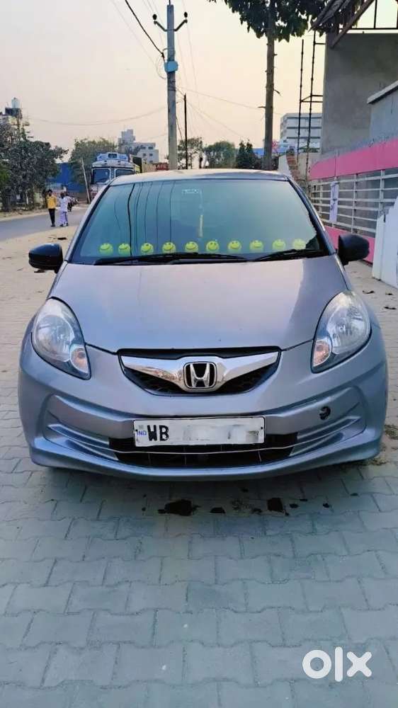 Honda Brio 2015 Petrol Well Maintained