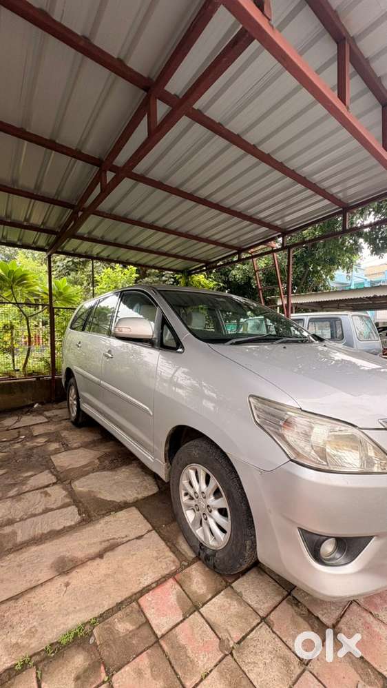 Toyota Innova 2012 Diesel Well Maintained