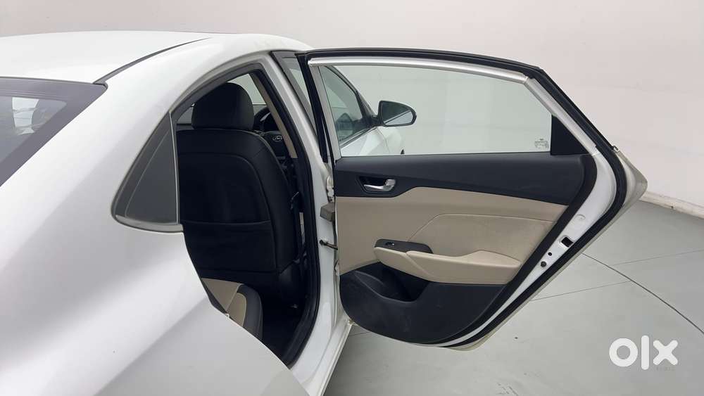 Hyundai Verna 1.5 Sx (o) Vtvt Ivt, 2021, Petrol
