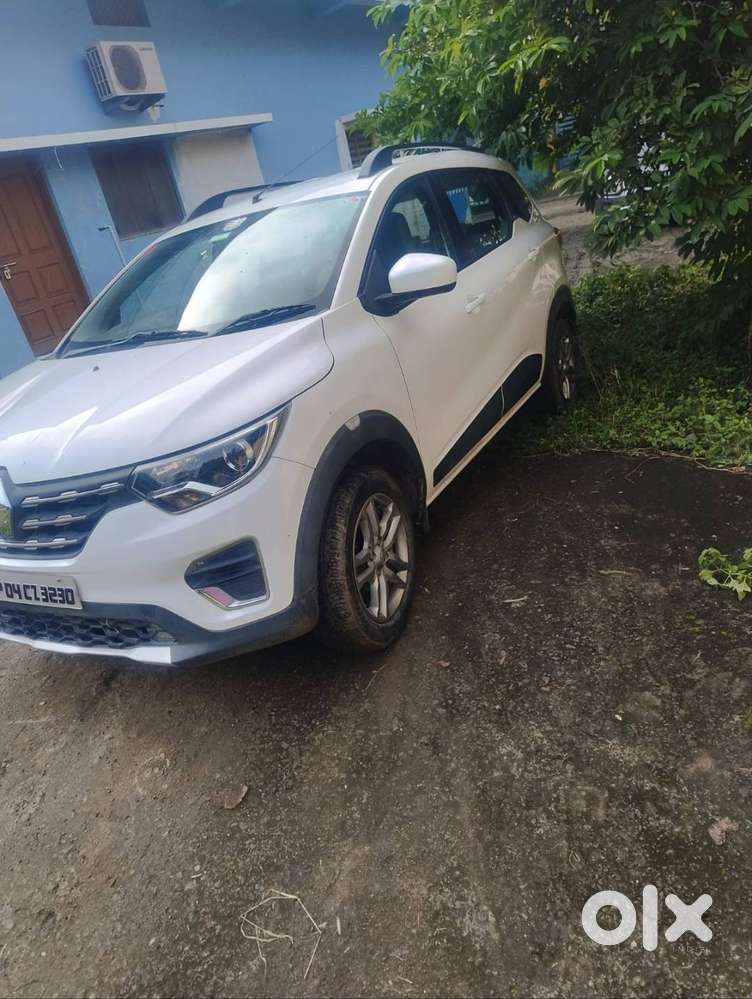 Renault Triber Rxz 2021 Petrol