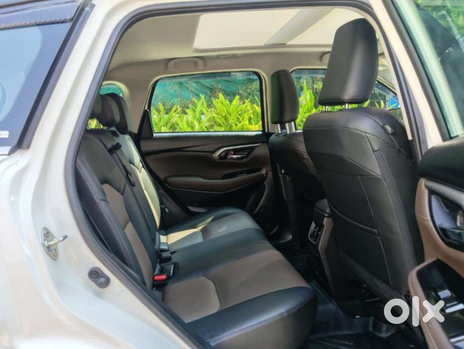 Toyota Urban Cruiser Hyryder 1.5 V Hybrid, 2025, Petrol