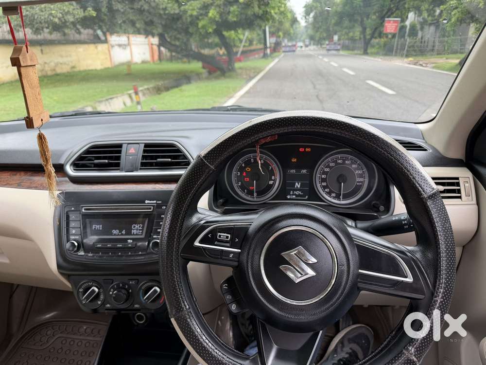Maruti Suzuki Swift Dzire Vxi(o) Amt, 2017, Petrol