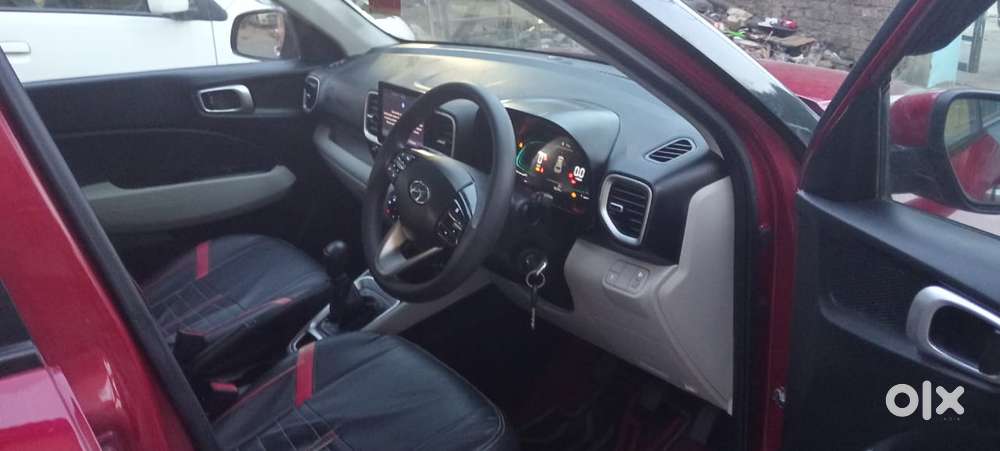 Hyundai Venue 1.2 S Plus, 2022, Petrol