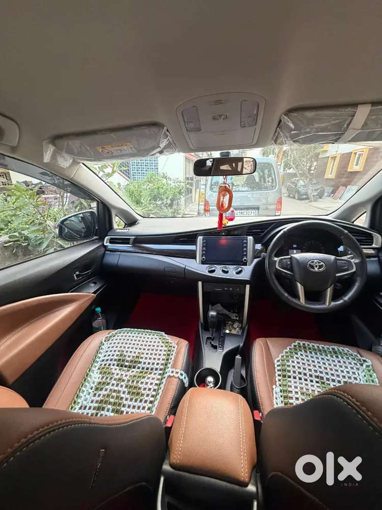 Innova Crysta 2.4 Gx Automatic