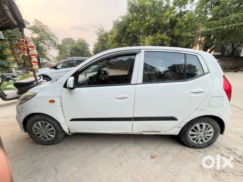 Hyundai I10 Sportz 2015 Km Driven