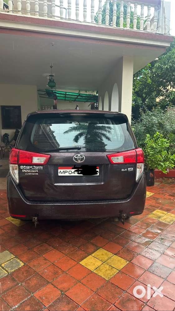 Toyota Innova Crysta 2017