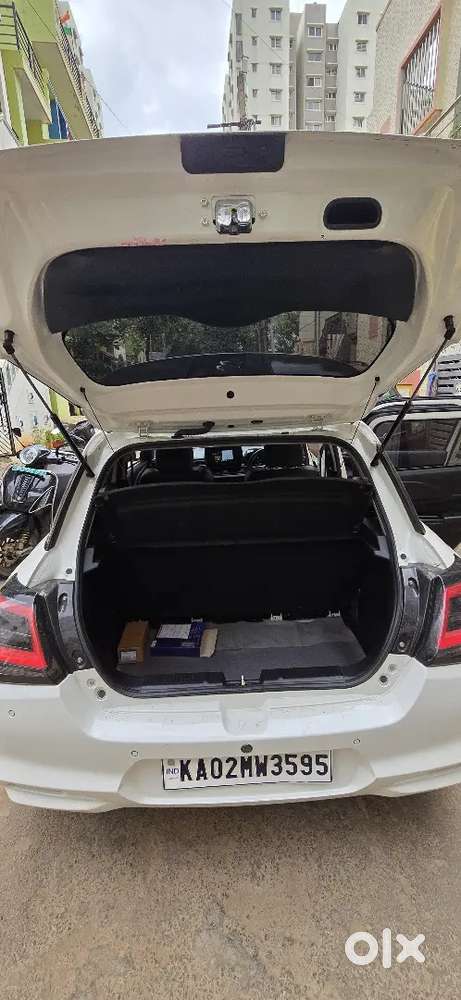 Maruti Suzuki Swift Vxi 2025
