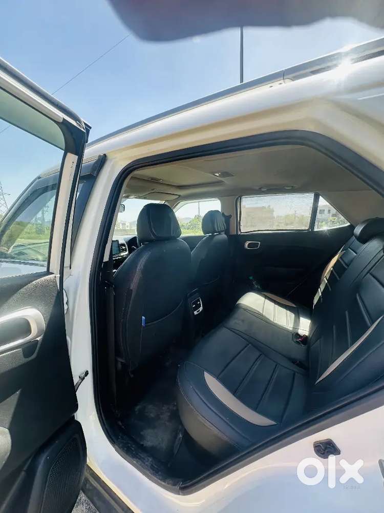 Hyundai Venue 2020 Diesel Well Maintained