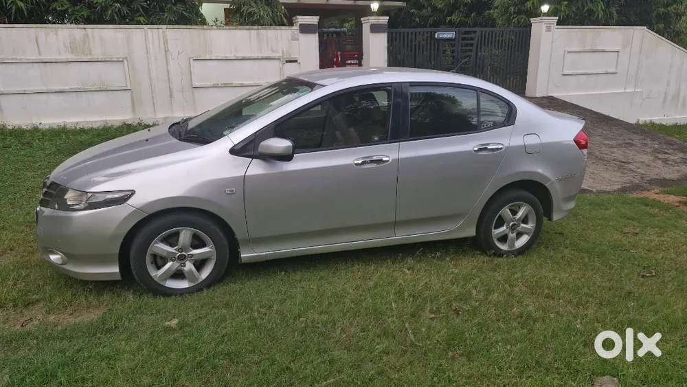 Honda City Petrol Full Option