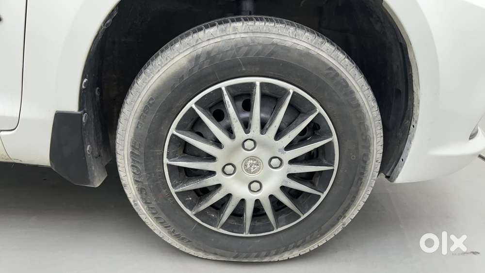 Maruti Suzuki Swift Dzire 1.3 Vxi, 2015, Petrol
